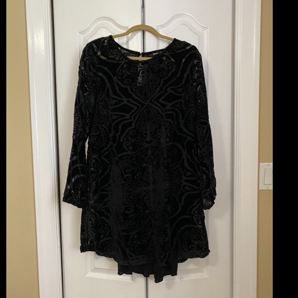 L/S black sheer print dress - Picture 1 of 6